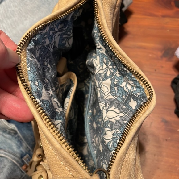 Steve Madden leather hobo bag small - Picture 4 of 8